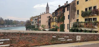 Une Biennale singulière aux enjeux multiples